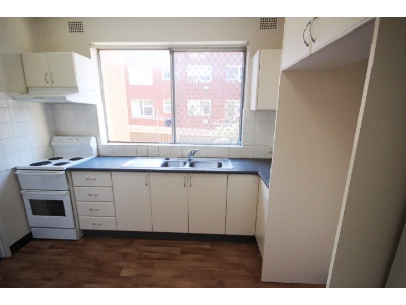 4/56 Grosvenor Crescent, Summer Hill NSW 2130