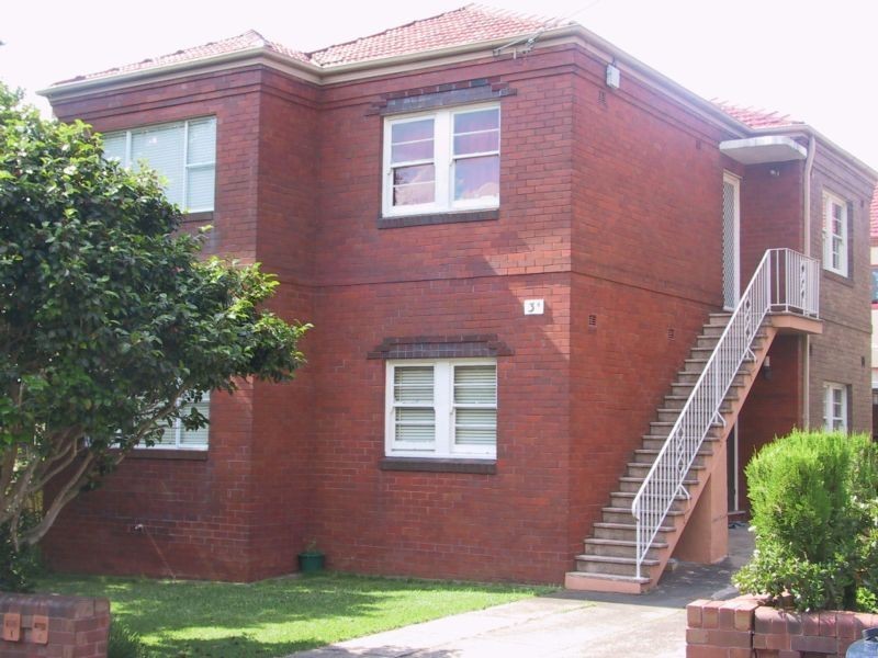 2/3B Rose Street, Ashfield NSW 2131