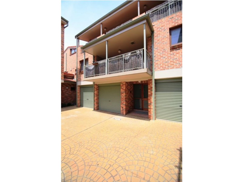 8/8A McDonald Street, Leichhardt NSW 2040