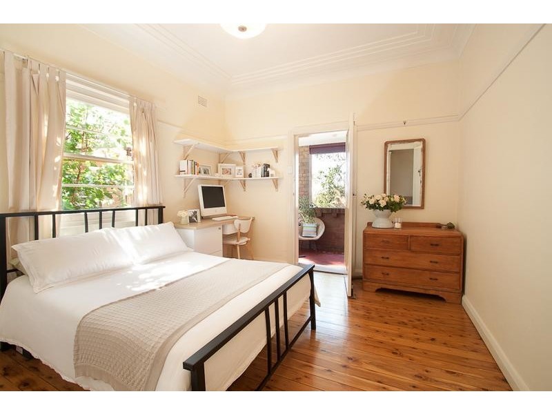 4/12 Hillcrest Avenue, Ashfield NSW 2131