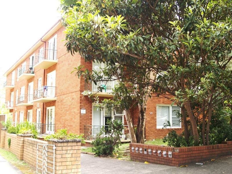 2/25 Cecil Street, Ashfield NSW 2131
