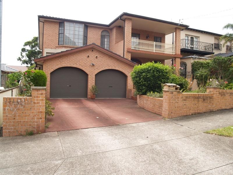 11 Crieff Street, Ashbury NSW 2193