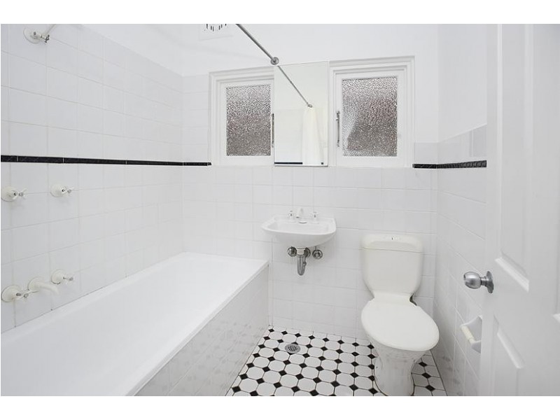 4/12a Henson Street, Summer Hill NSW 2130