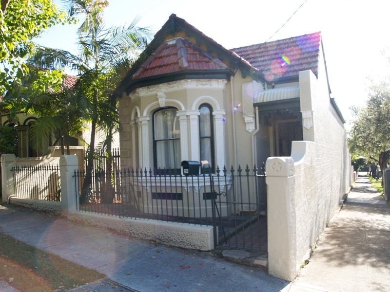 26 Victoria Street, Lewisham NSW 2049