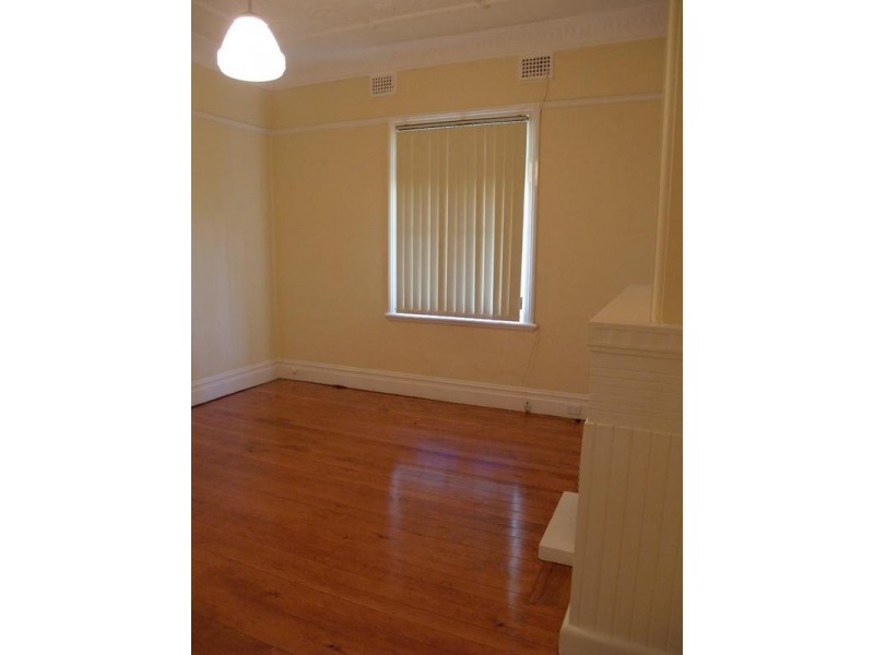 114 Holborow Street, Croydon Park NSW 2133