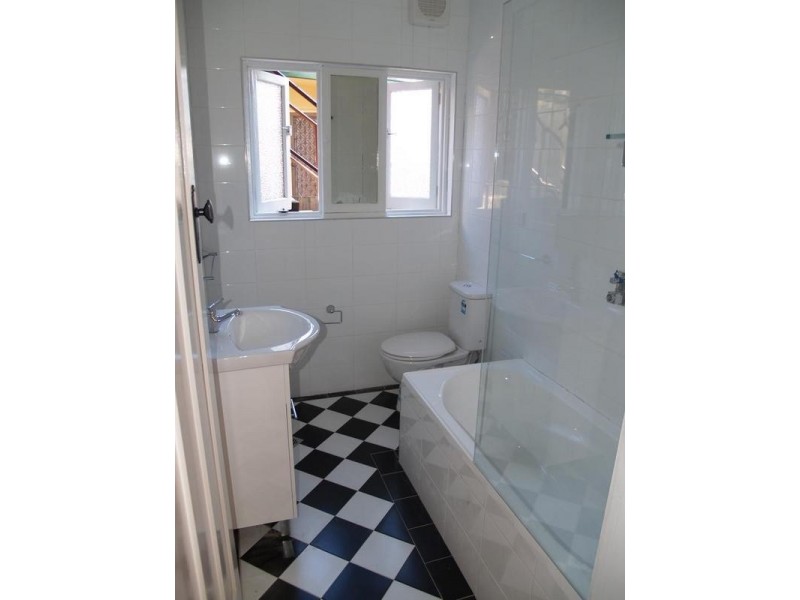 3/4 Murrell Street, Ashfield NSW 2131