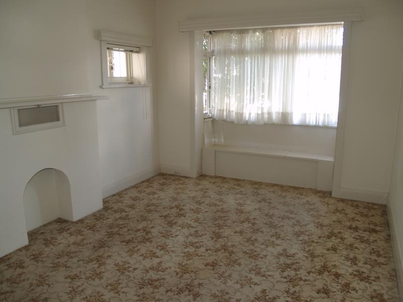 2 Yeo Avenue, Ashfield NSW 2131