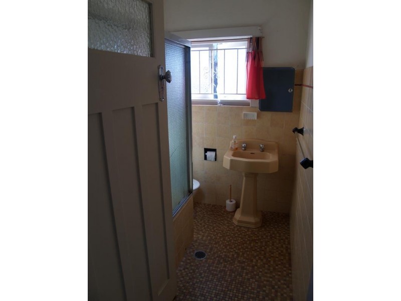 2 Yeo Avenue, Ashfield NSW 2131