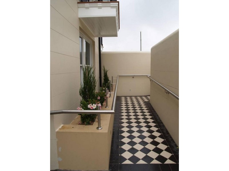 8/70 Wigram Road, Glebe NSW 2037