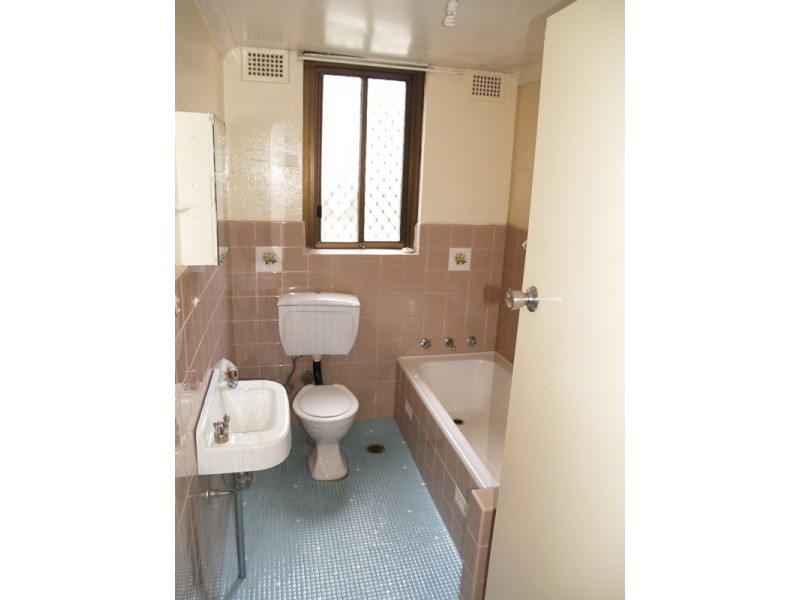 2/14 Canton Street, Canterbury NSW 2193