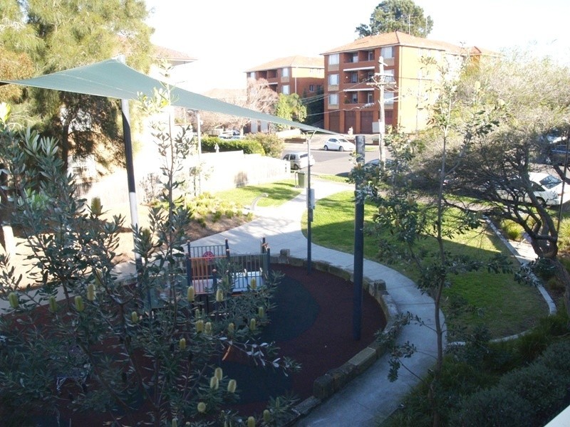 4/32 Bayley Street, Dulwich Hill NSW 2203