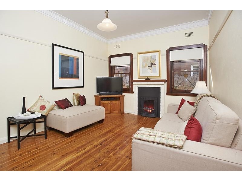 1/12 Hillcrest Avenue, Ashfield NSW 2131