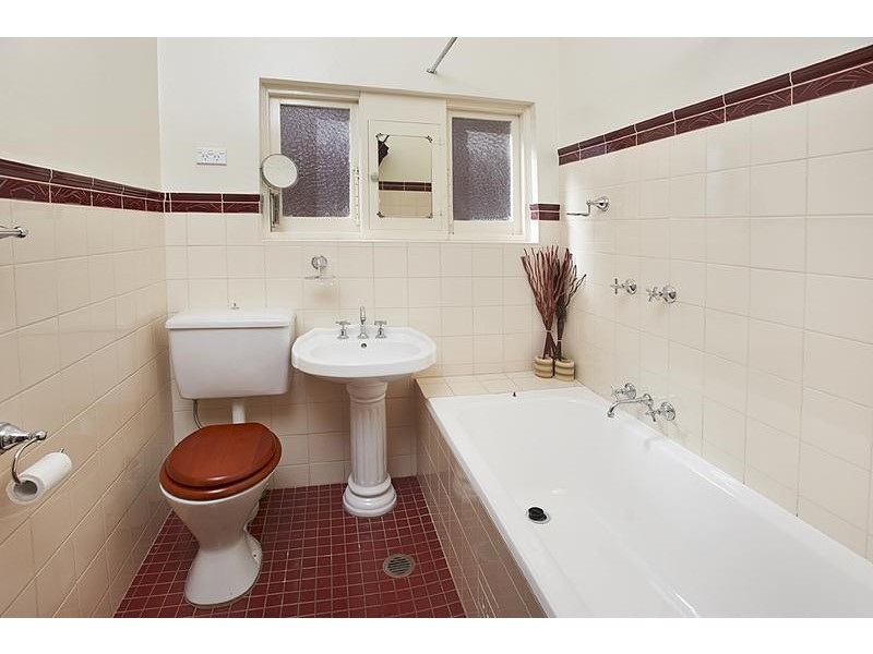 1/12 Hillcrest Avenue, Ashfield NSW 2131