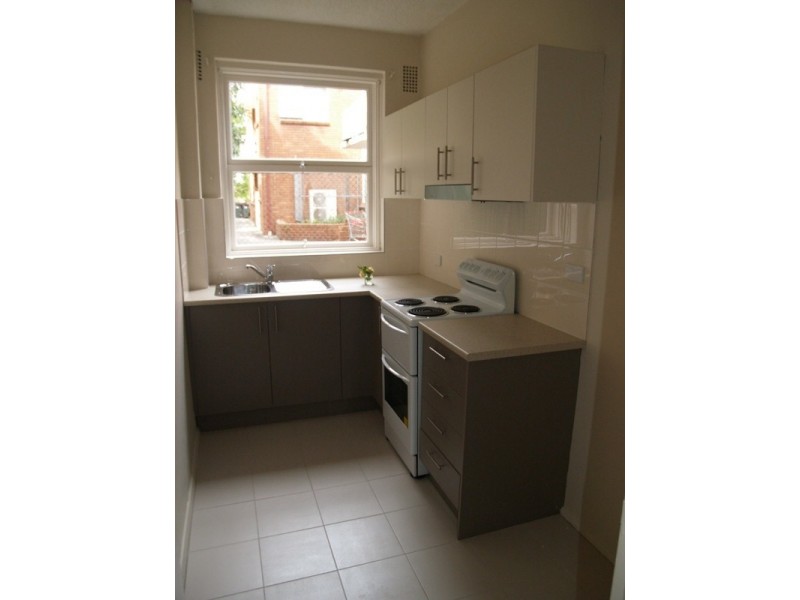 2/21A Queen Street, Petersham NSW 2049