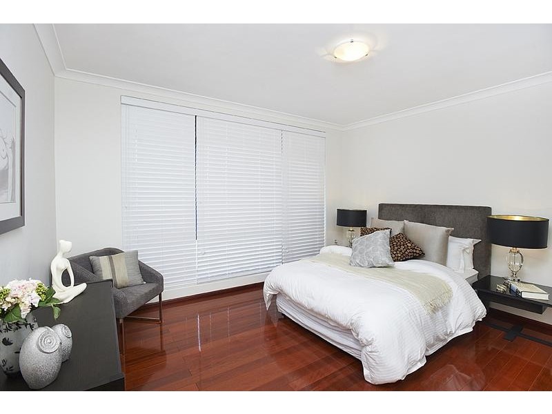 2/7 Bruce Street, Ashfield NSW 2131