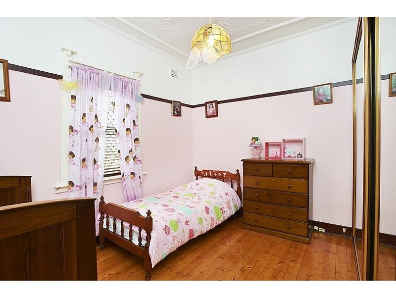 23 Howard Street, Canterbury NSW 2193