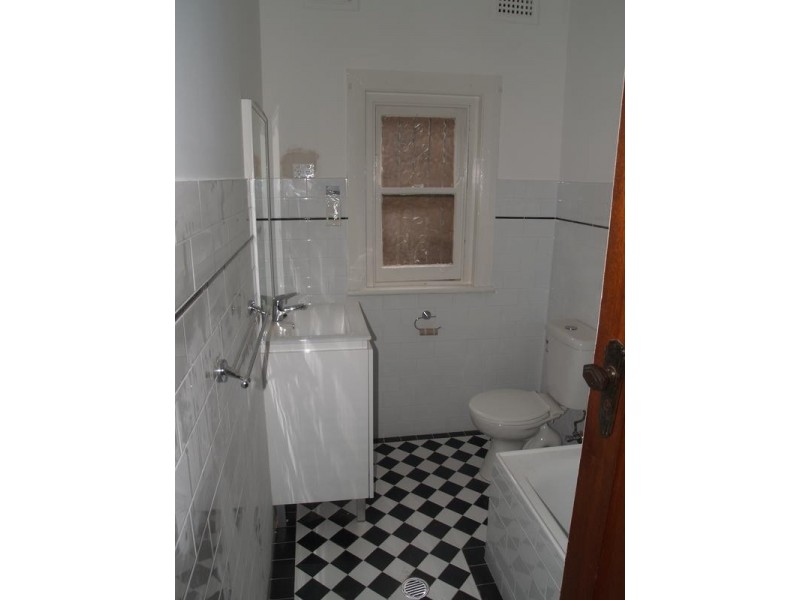 1/114 Audley Street, Petersham NSW 2049