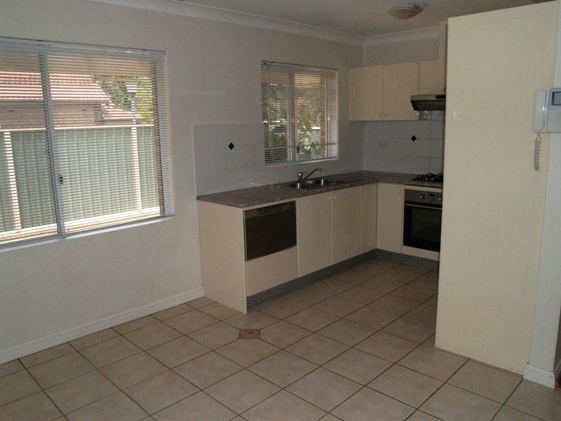 1/204 Croydon Avenue, Croydon Park NSW 2133