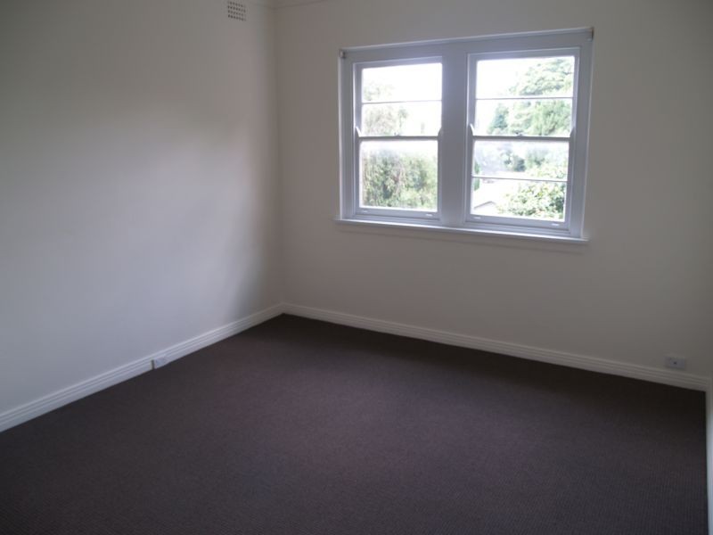 2/3B Rose Street, Ashfield NSW 2131