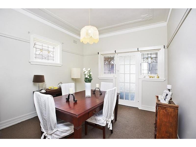 10 Hillcrest Avenue, Ashfield NSW 2131