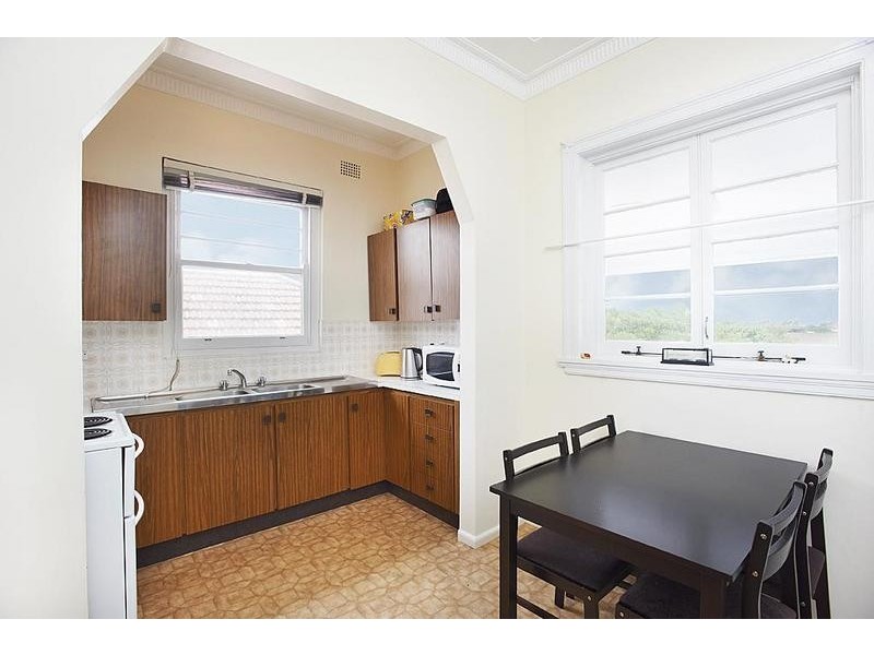 10 Hillcrest Avenue, Ashfield NSW 2131