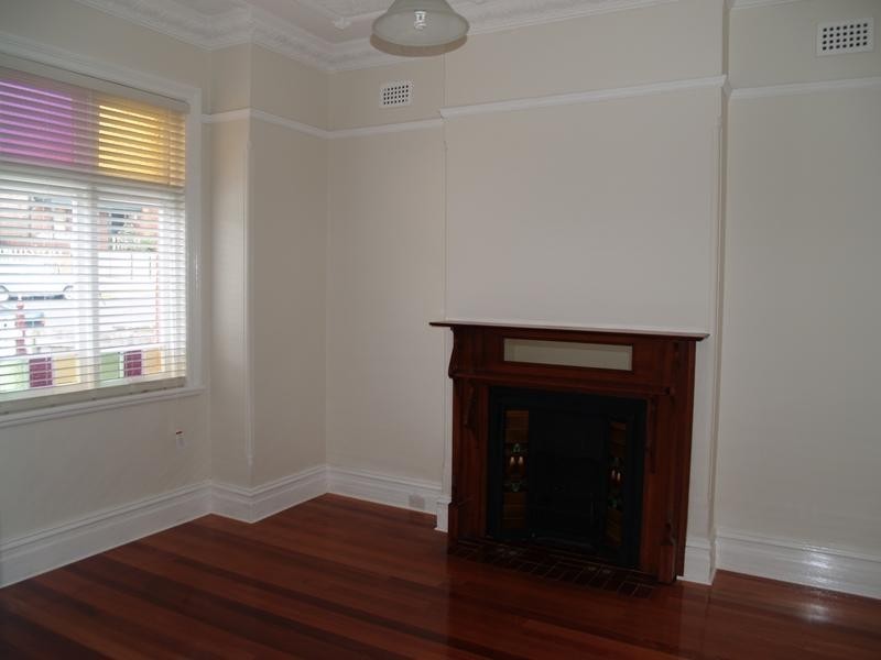 136 Ewart Street, Dulwich Hill NSW 2203