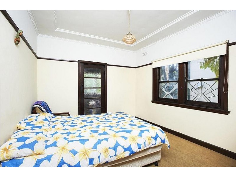 15 Railway Terrace, Lewisham NSW 2049