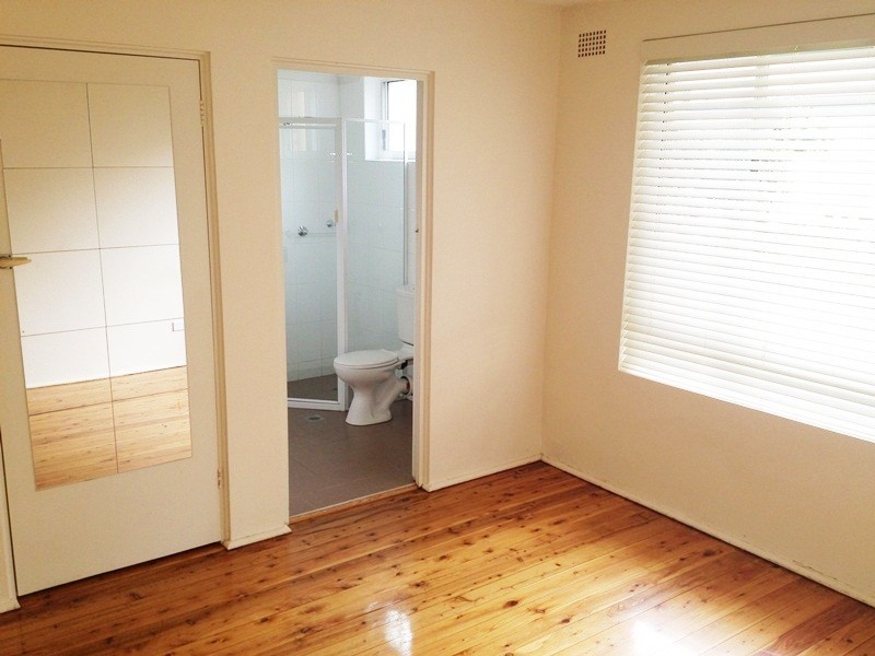 2/2 Lindsay Avenue, Summer Hill NSW 2130