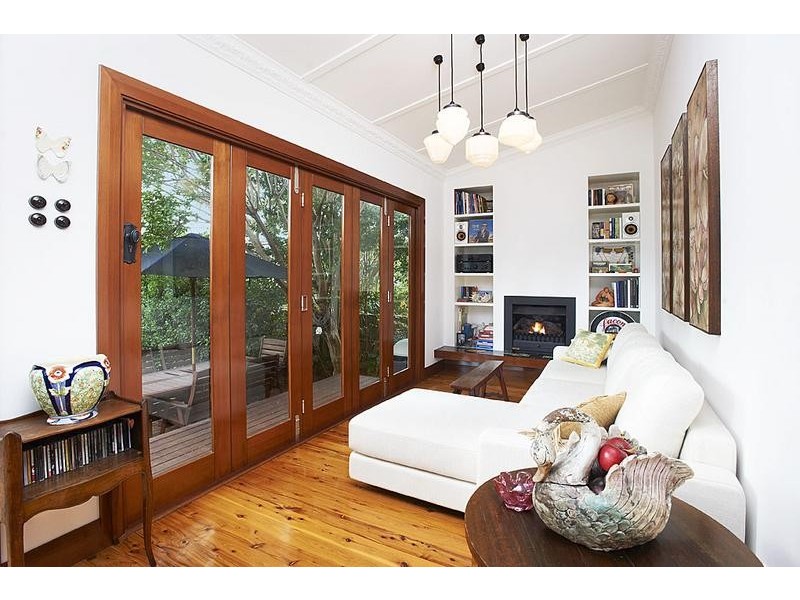 18 Hugh Avenue, Dulwich Hill NSW 2203