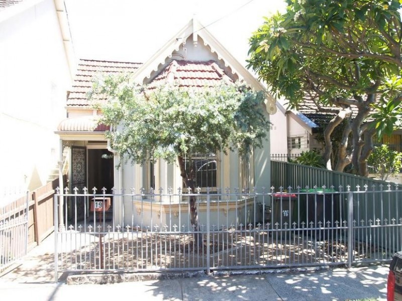 19 Carlton Crescent, Summer Hill NSW 2130
