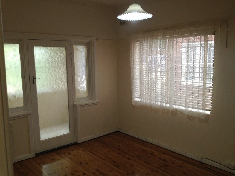 2/13 The Avenue, Ashfield NSW 2131