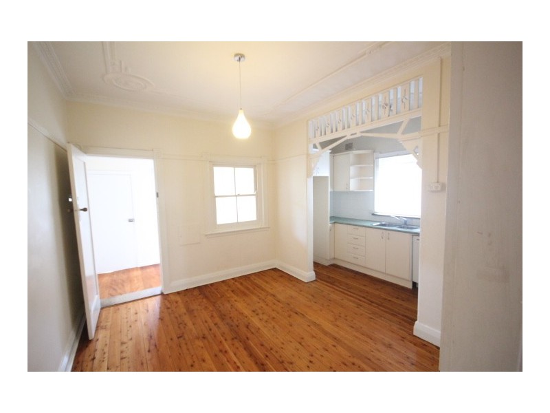 2/5 Pembroke Street, Ashfield NSW 2131