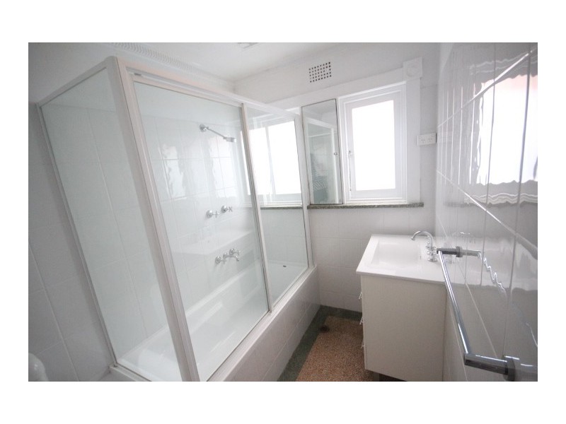 2/5 Pembroke Street, Ashfield NSW 2131