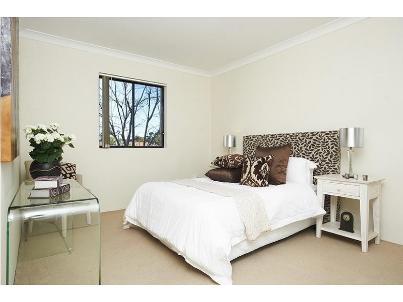 18/50 Carlton Crs, Summer Hill NSW 2130