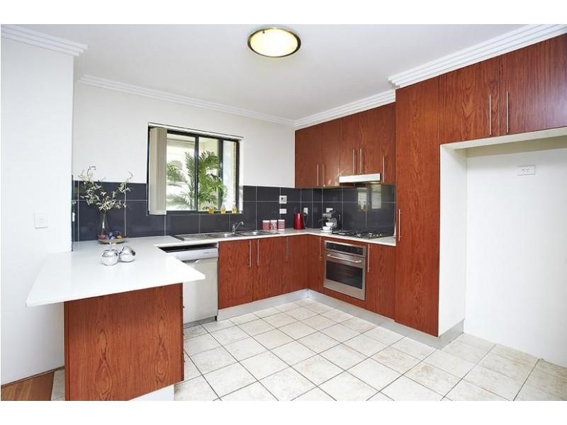 18/50 Carlton Crs, Summer Hill NSW 2130