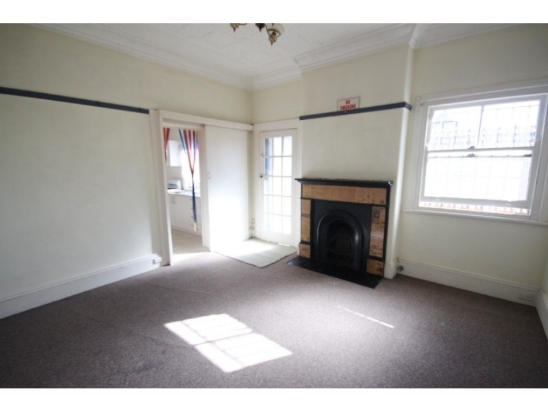 2/18 Carlton Crescent, Summer Hill NSW 2130