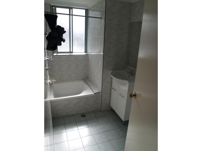 3/11-17 Davidson Street, Greenacre NSW 2190