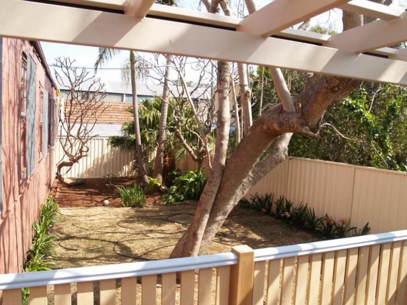 16 Llewellyn Street, Enmore NSW 2042