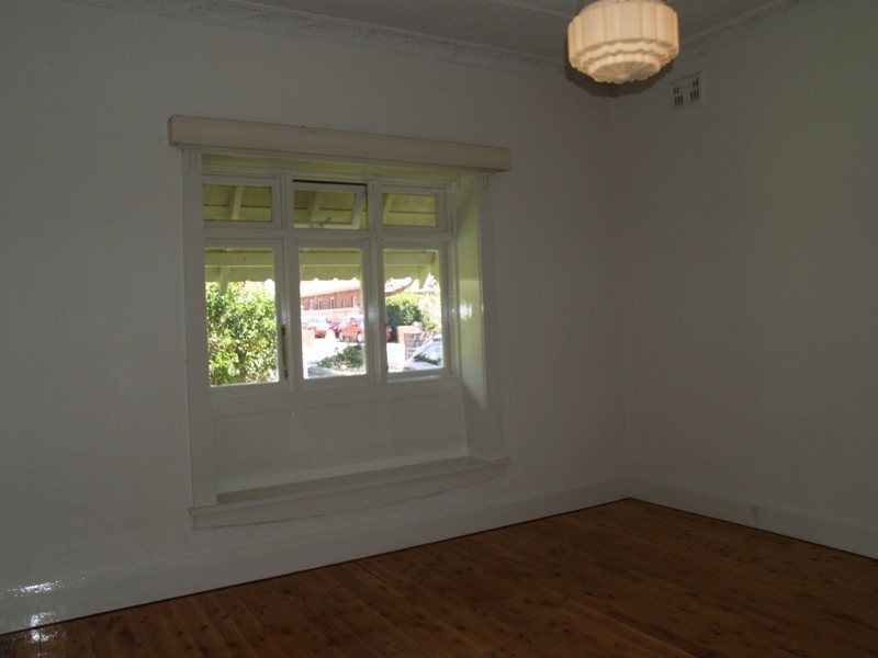 10 Campbell Avenue, Lilyfield NSW 2040