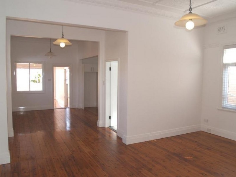 16 Llewellyn Street, Newtown NSW 2042