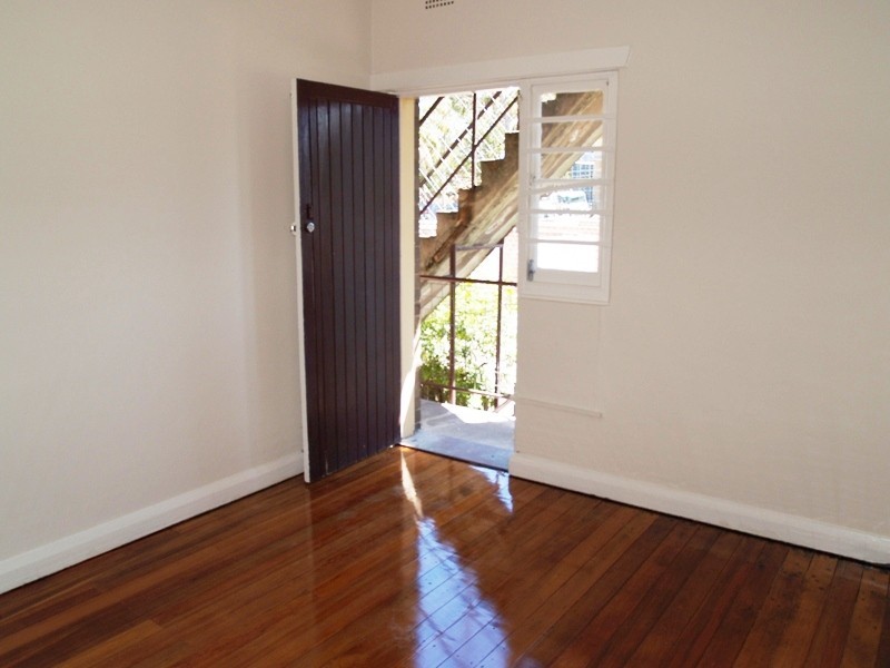 2/7 Sunning Place, Summer Hill NSW 2130