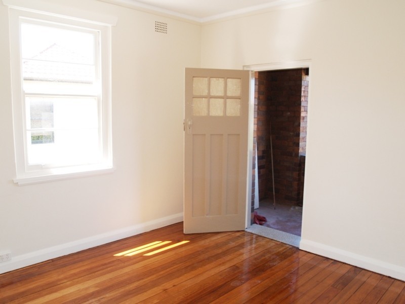 2/7 Sunning Place, Summer Hill NSW 2130
