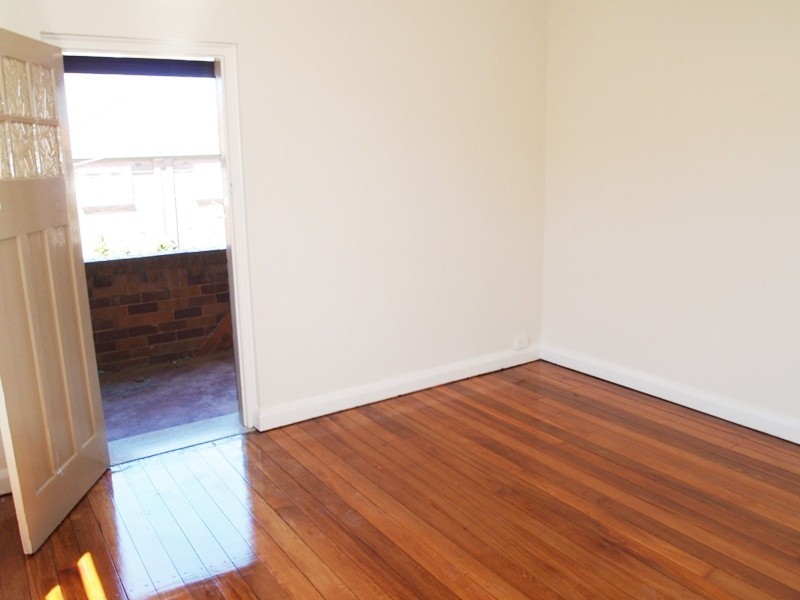 2/7 Sunning Place, Summer Hill NSW 2130
