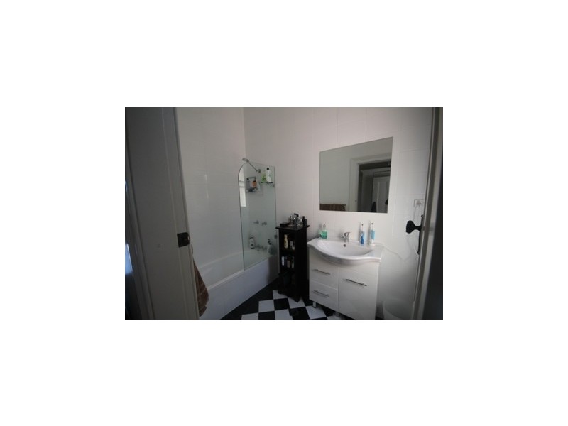 2/9 The Avenue, Ashfield NSW 2131