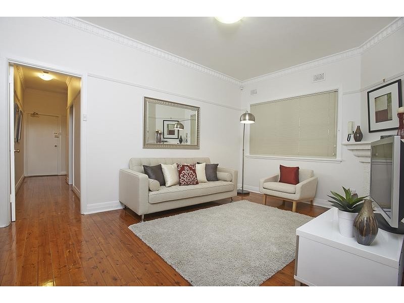 2/48 Grosvenor Crescent, Summer Hill NSW 2130