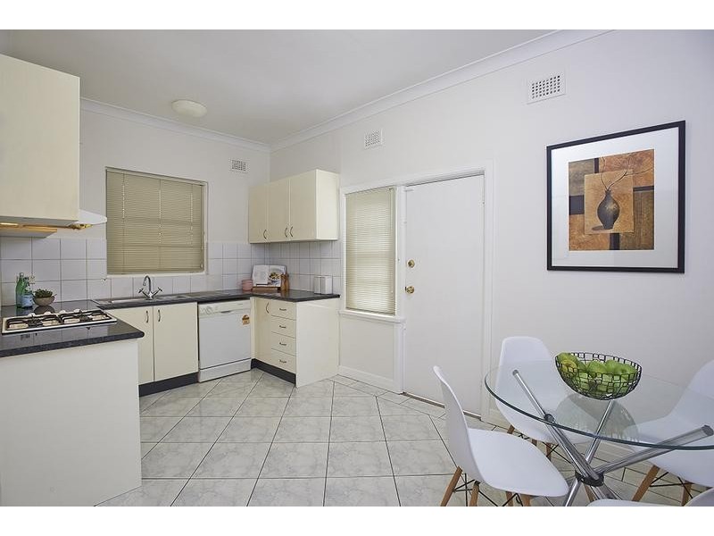 2/48 Grosvenor Crescent, Summer Hill NSW 2130