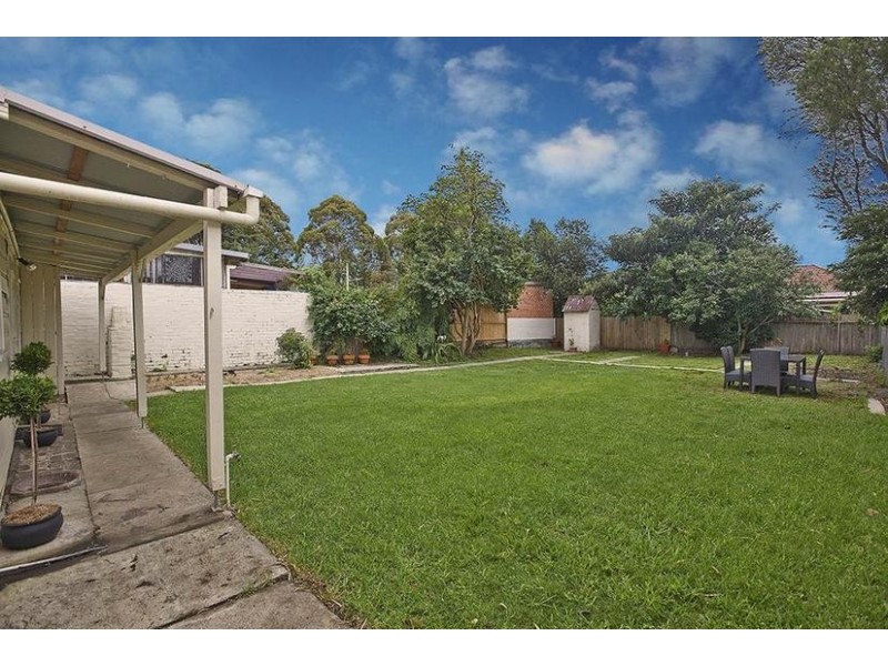 16 Barnsbury Grove, Dulwich Hill NSW 2203