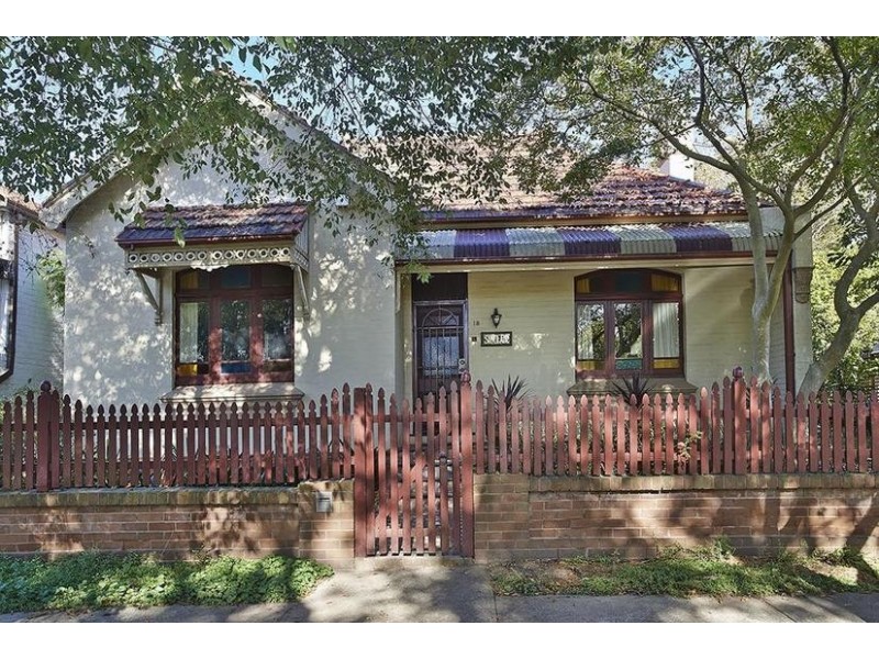 18 Randall Street, Marrickville NSW 2204