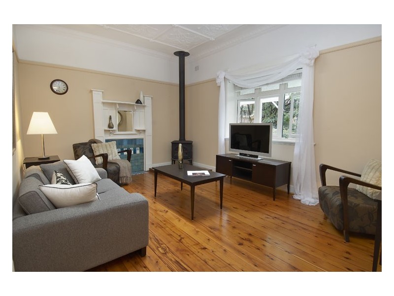 11 Goodwin Avenue, Ashfield NSW 2131