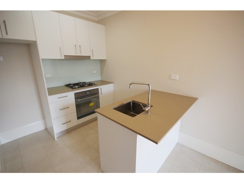 3/2 Victoria Square, Ashfield NSW 2131